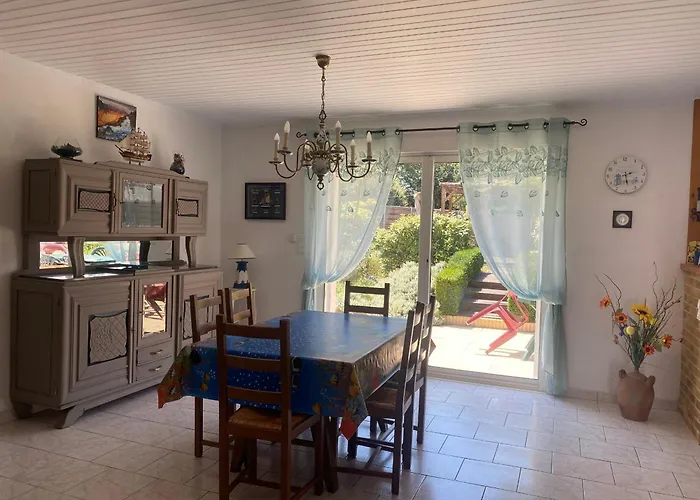 Vakantiehuis Maison Plain-pied Avec Jardin Proche Foret Et Plages A - Fr-1-22-259 La Tranche-sur-Mer